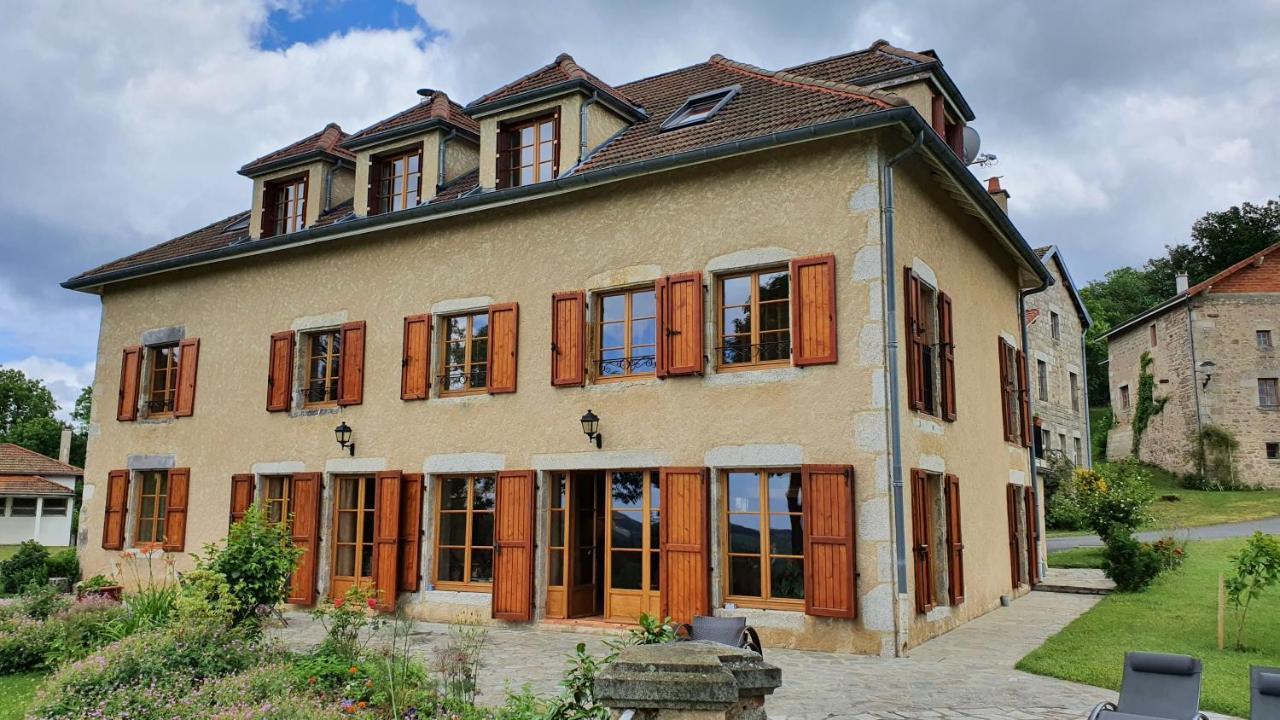 Bed and Breakfast Domaine De Montvianeix Saint-Victor-Montvianeix Экстерьер фото