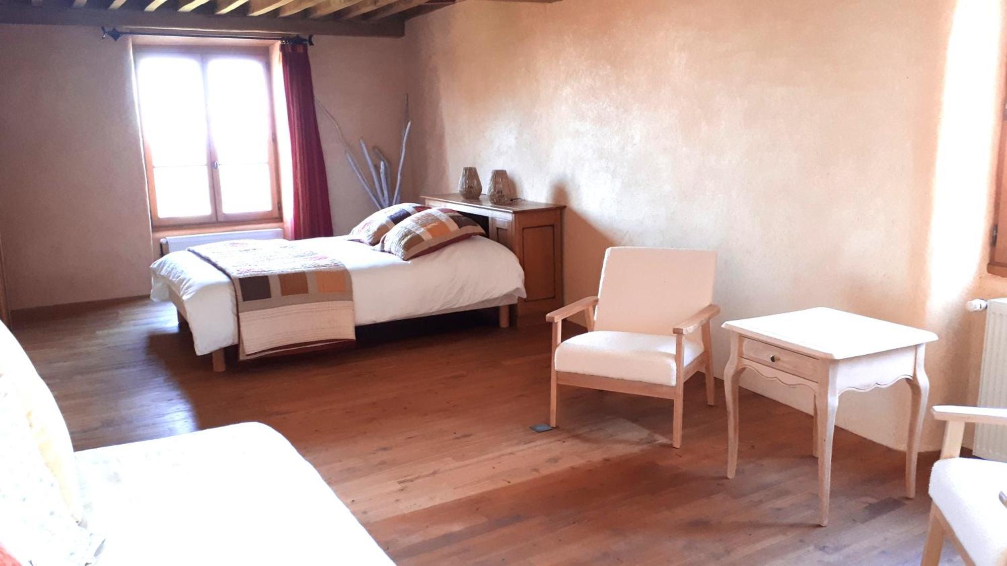 Bed and Breakfast Domaine De Montvianeix Saint-Victor-Montvianeix Экстерьер фото