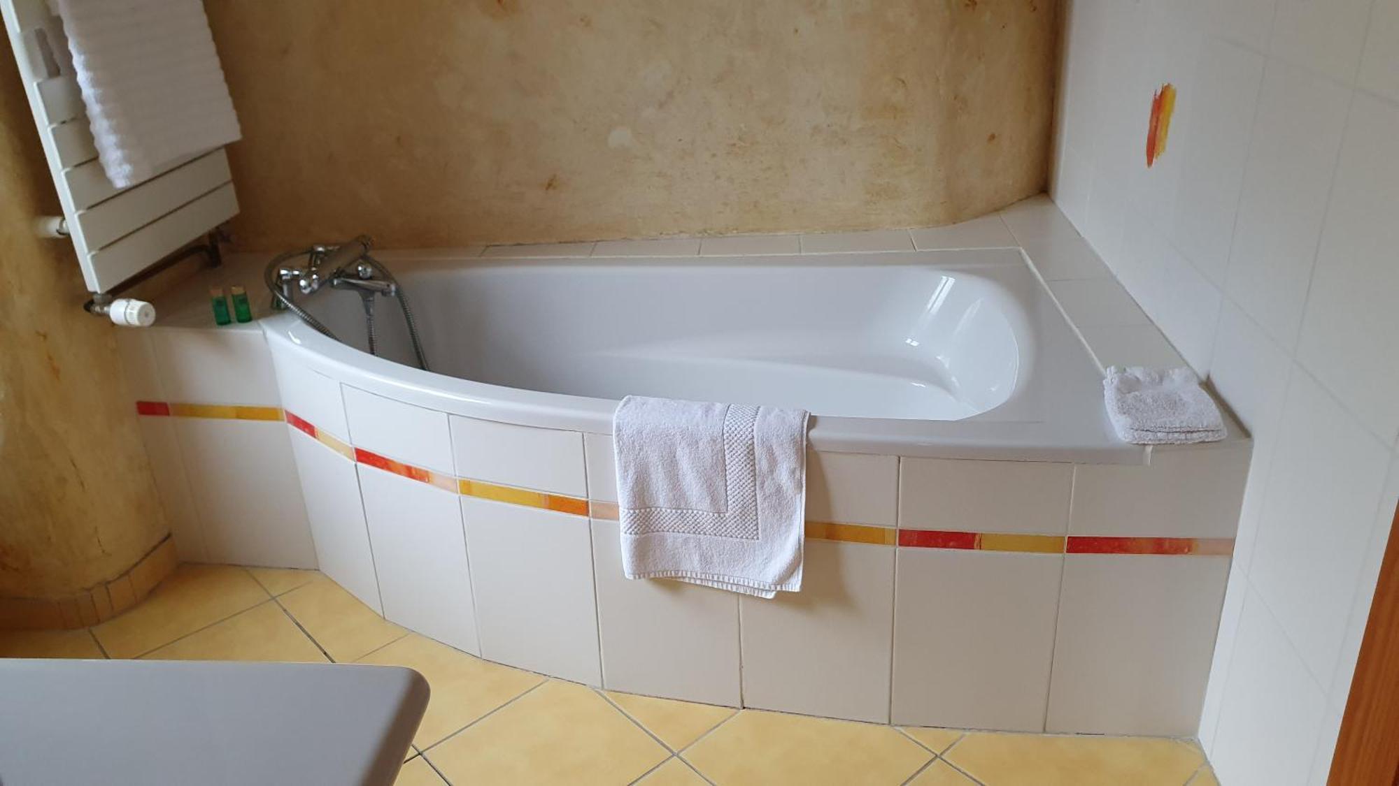Bed and Breakfast Domaine De Montvianeix Saint-Victor-Montvianeix Номер фото